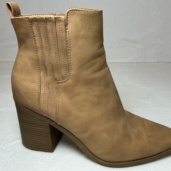 Universal Thread Chic Tan Ankle Boots with Zipper - Picture 9 of 13